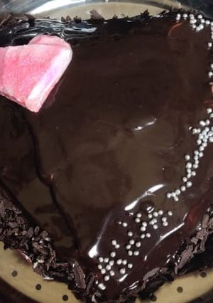 A picture of Chocolate ganache cake.