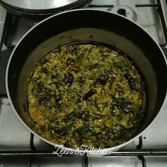 A picture of Amaranthus and Mixed Dal.