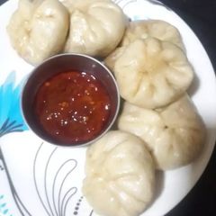 A picture of Momos.