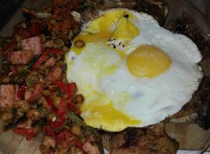 Una foto de Costeletitas de Cerdo a la Riojana. Saludable!!!