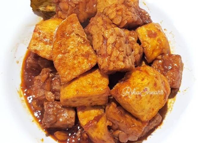 40. Semur Tahu Tempe (Indonesia)