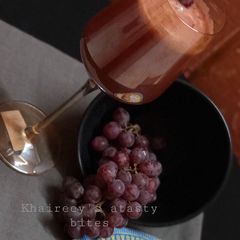 A picture of Sparkling Grapes juice.