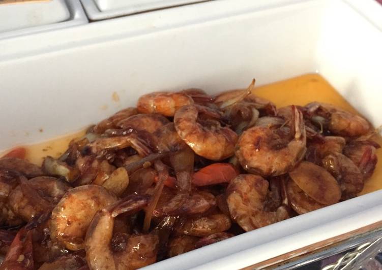 Bahan Menyiapkan Udang saos inggris, Lezat Sekali