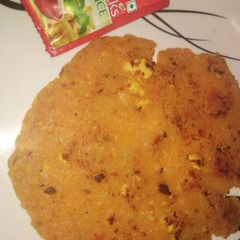 A picture of Rava paneer chilla.