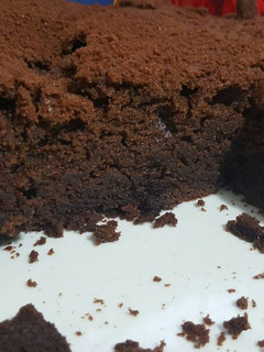 Una foto de Torta húmeda de chocolate