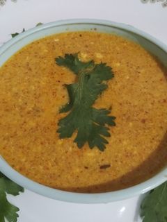 દહીં તીખારી (Dahi Tikhari Recipe In Gujarati) રેસીપી મુખ્ય ફોટો