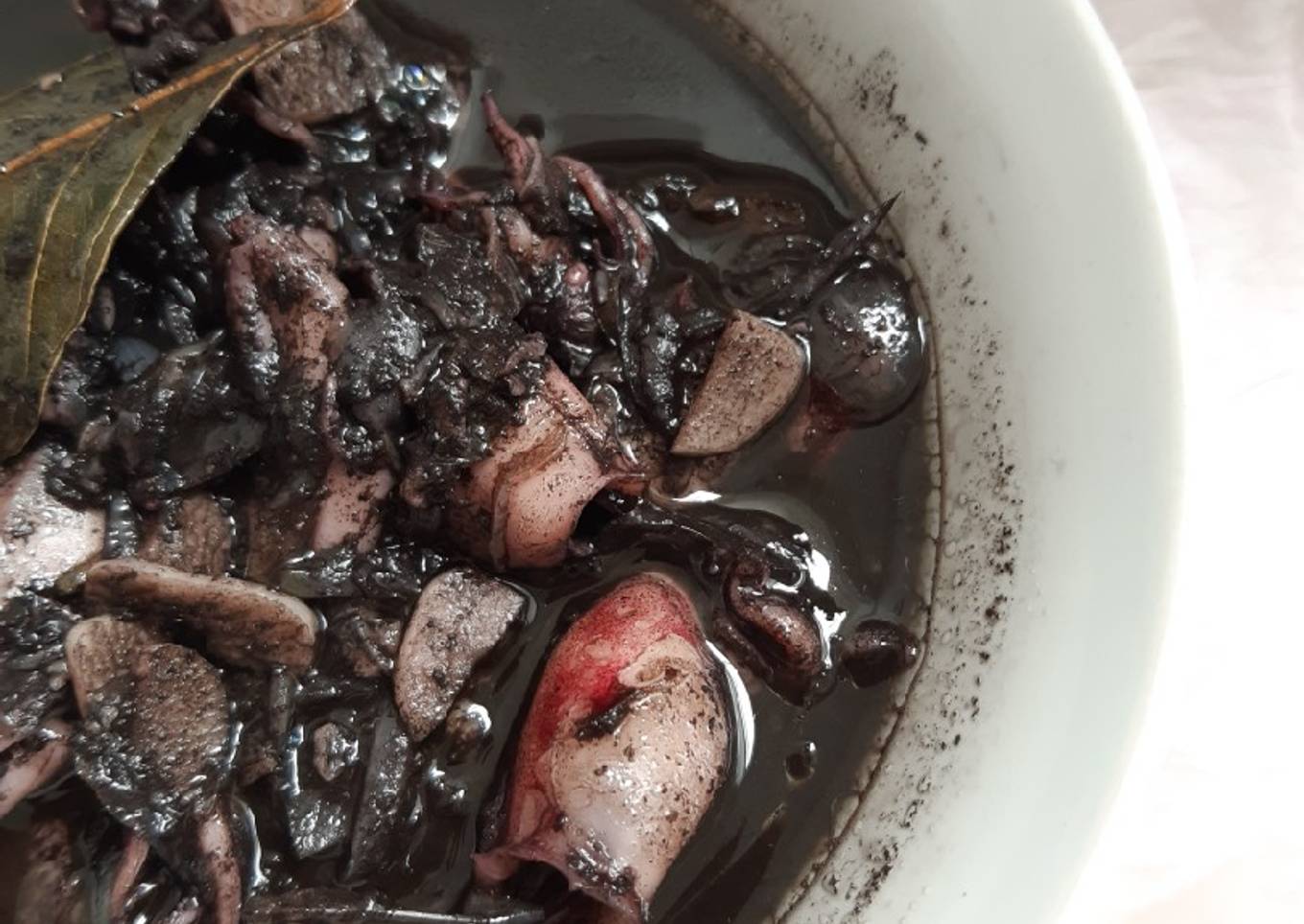 cumi-cumi hitam biasa