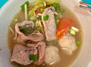 牛肉湯 牛肉蔬菜清湯 的食譜成品照片