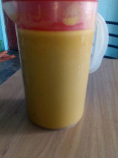 Una foto de Jugo de zanahoria con leche
