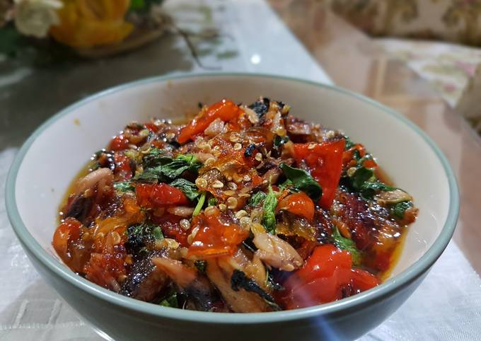 Anti Ribet, Membuat Sambel Bawang Goreng Tongkol Kemangi Murah