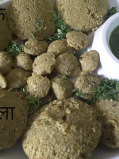 पालक मसाला इडली(palak masala idly recipe in hindi) रेसिपी मुख्य फोटो