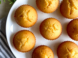 Moist and fluffy vanilla cupcakes