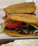 Jibarito, sándwich de plátano verde y bistec