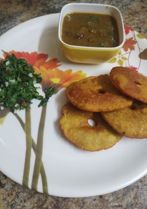 A picture of Malvani vade.
