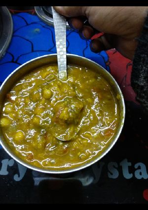 A picture of Palak daal.