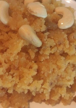 মুগের হালুয়া (moonger halwa recipe in Bengali) রেসিপির প্রধান ছবি