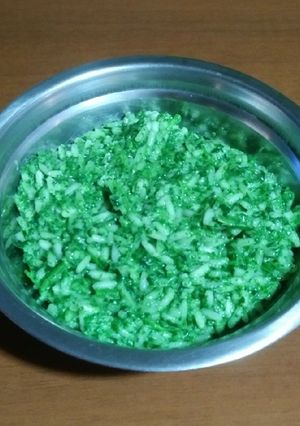 Una foto de Salsa rápida de espinaca