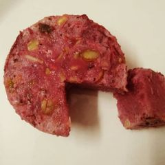 A picture of Beetroot & Berry Icecream.