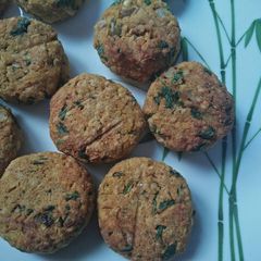 A picture of Moong Daal Oats Tikki.