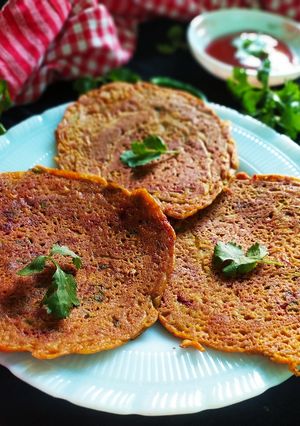 A picture of Besan cheela.