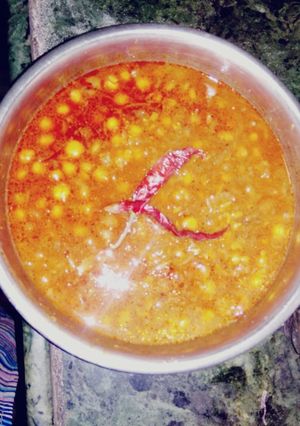 A picture of Yellow peas curry.