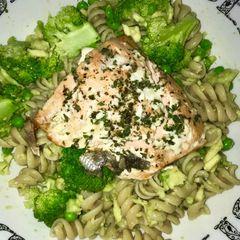 A picture of Salmon and avo pasta.