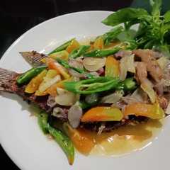 Gurame Goreng Saus Cabai Hijau রেসিপির প্রধান ছবি