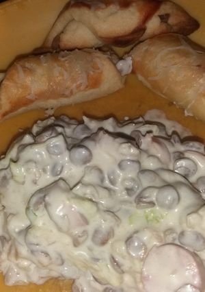 Lencsesaláta virslis falatkákkal recept fotója