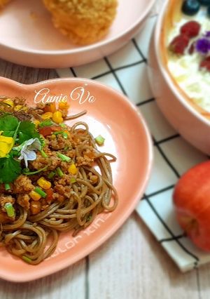 Hình của món Mì soba sốt táo.