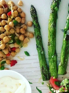 Una foto de Garbanzos Gourmet, receta fresca y rica en proteína ideal para época veraniega