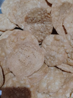 मठरी (mathri recipe in hindi) रेसिपी मुख्य फोटो