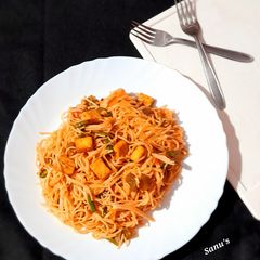 A picture of Paneer Chilli Noodles.