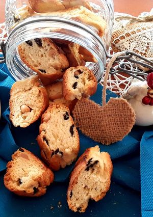 Foto di Cantucci salati con olive e arachidi