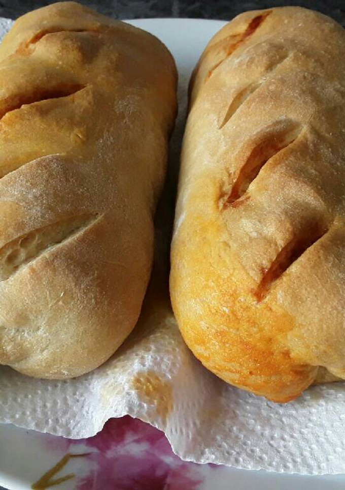 Una foto de Bollo preñao de chorizo casero