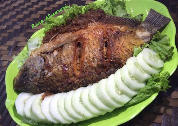 Resep Ikan Goreng Sambal Sari Laut🍃, Bisa Manjain Lidah