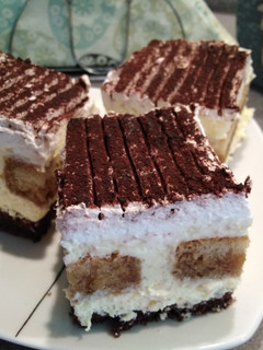 Tiramisu szelet recept fotója