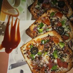 A picture of Bread pizza.