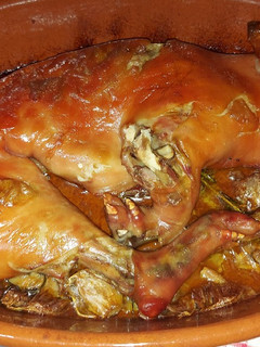 Una foto de Cochinillo asado