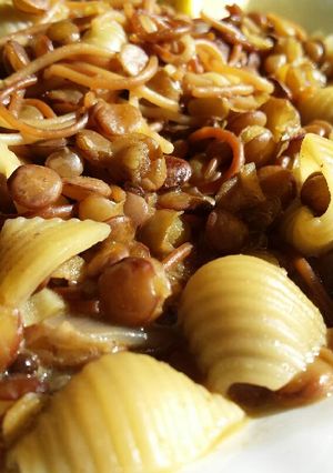 صورة لوصفة شوربة العدس البني بالمعكروني والشعيرية