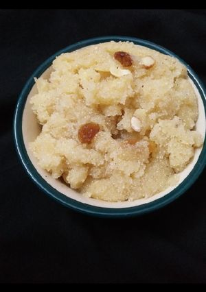 A picture of Sooji ka Halwa.