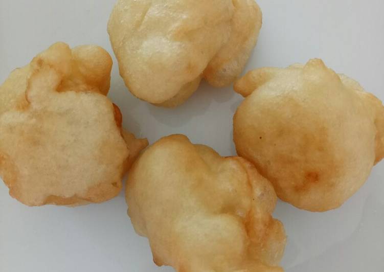 Simple Way to Make Homemade Deep fried pizza dough balls