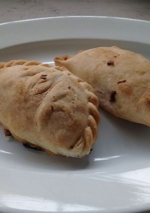 Una foto de Empanadas de zapallito verde con jamón