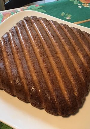 Une photo de Gâteau fondant à la rhubarbe rose et vanille