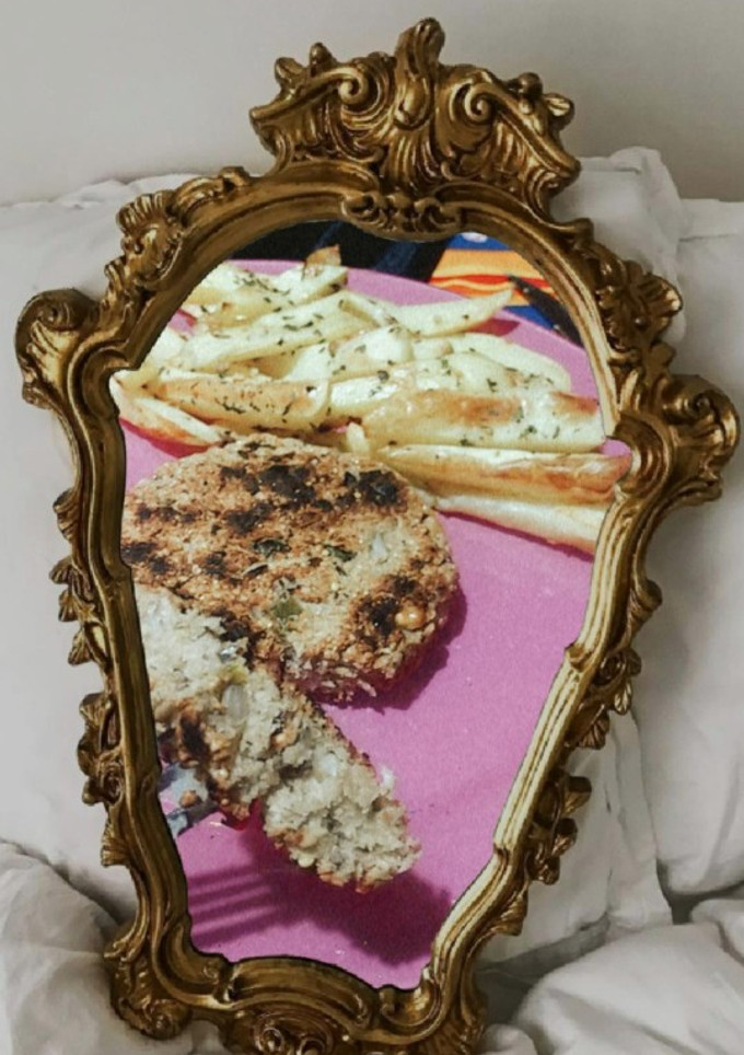 Una foto de Hamburguesa/bastoncitos completos 😍