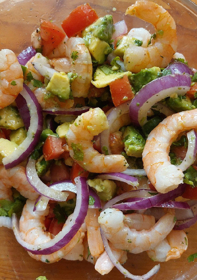 Una foto de Ensalada de camarones