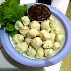 A picture of Bakso ayam Enak.
