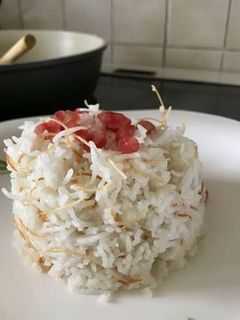 Φωτογραφία της συνταγής Πιλάφι με ρύζι basmati καβουρδισμένο φιδέ και ρόδι