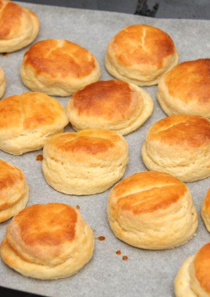 Habkönnyű burgonyás pogácsa recept fotója