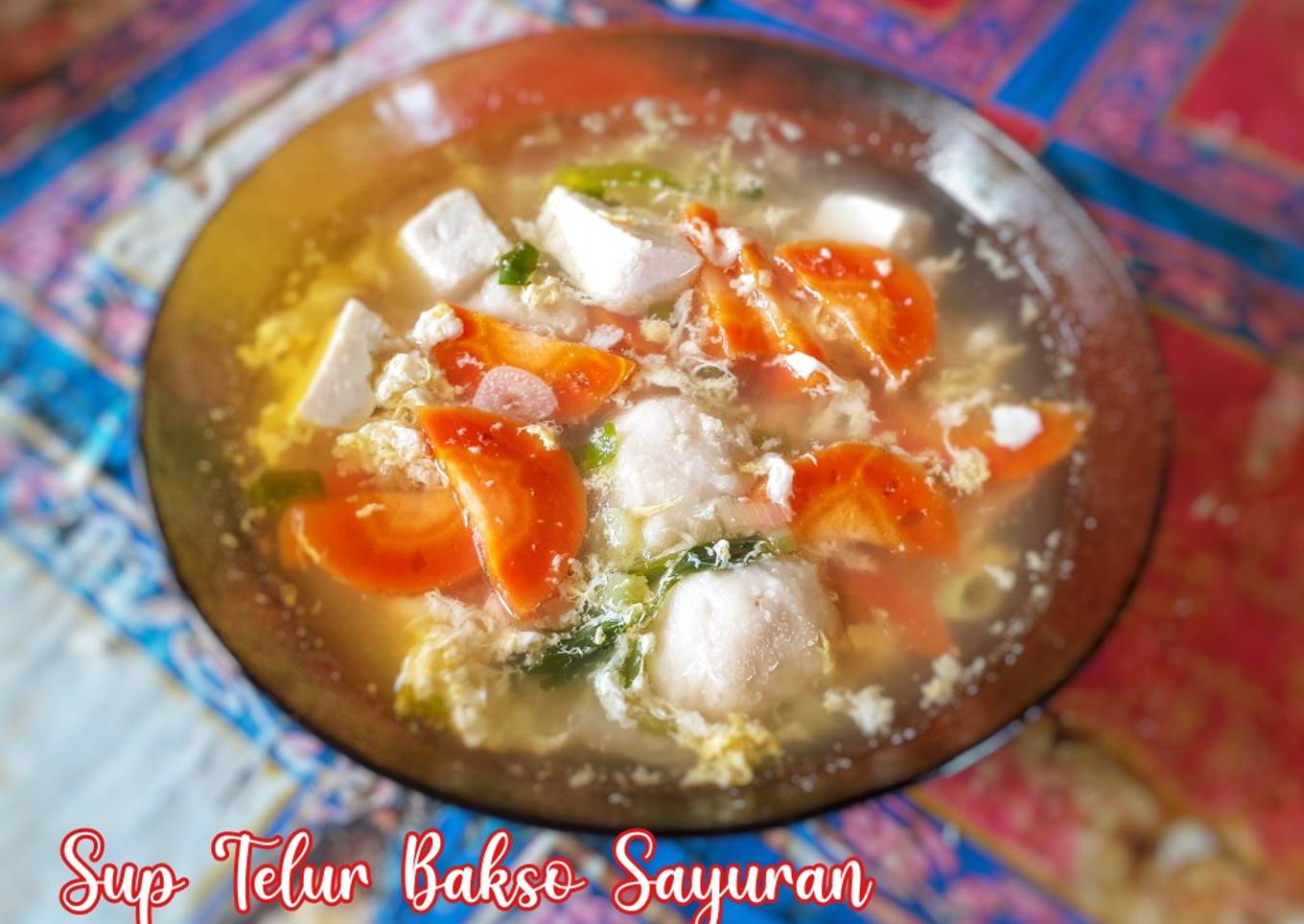 Daging dengan Sayuran Sup Telur Bumbu Feta