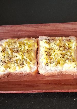 A picture of Sweet Green Mango Sandwich.